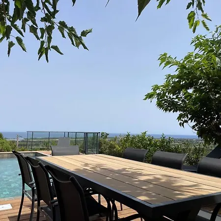 Bergerie Vue Avec Piscine *